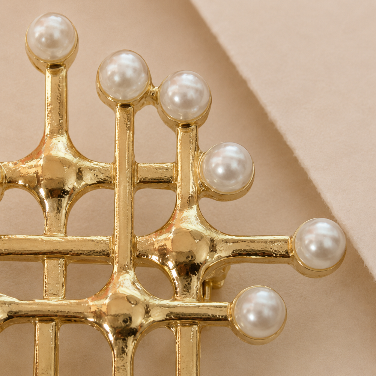 Lattice Bead Statement Brooch