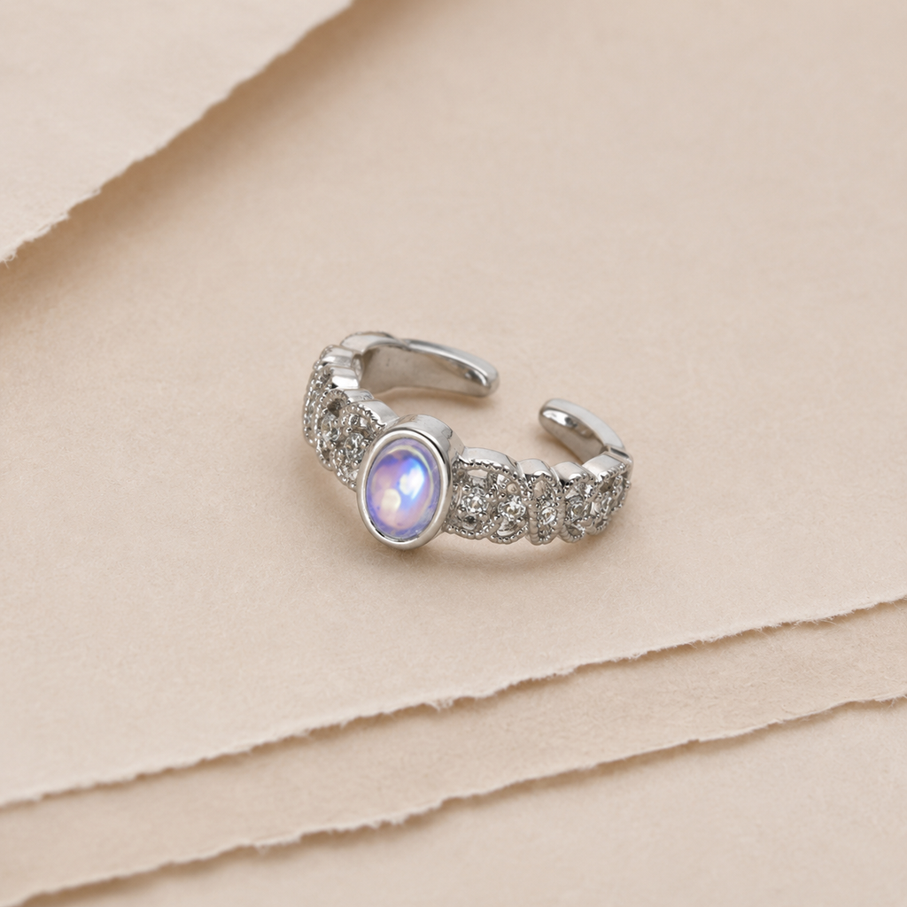 Oval Cabochon Sparkle Ring