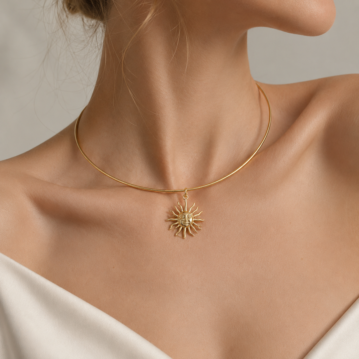 Sun Face Pendant Collar Necklace