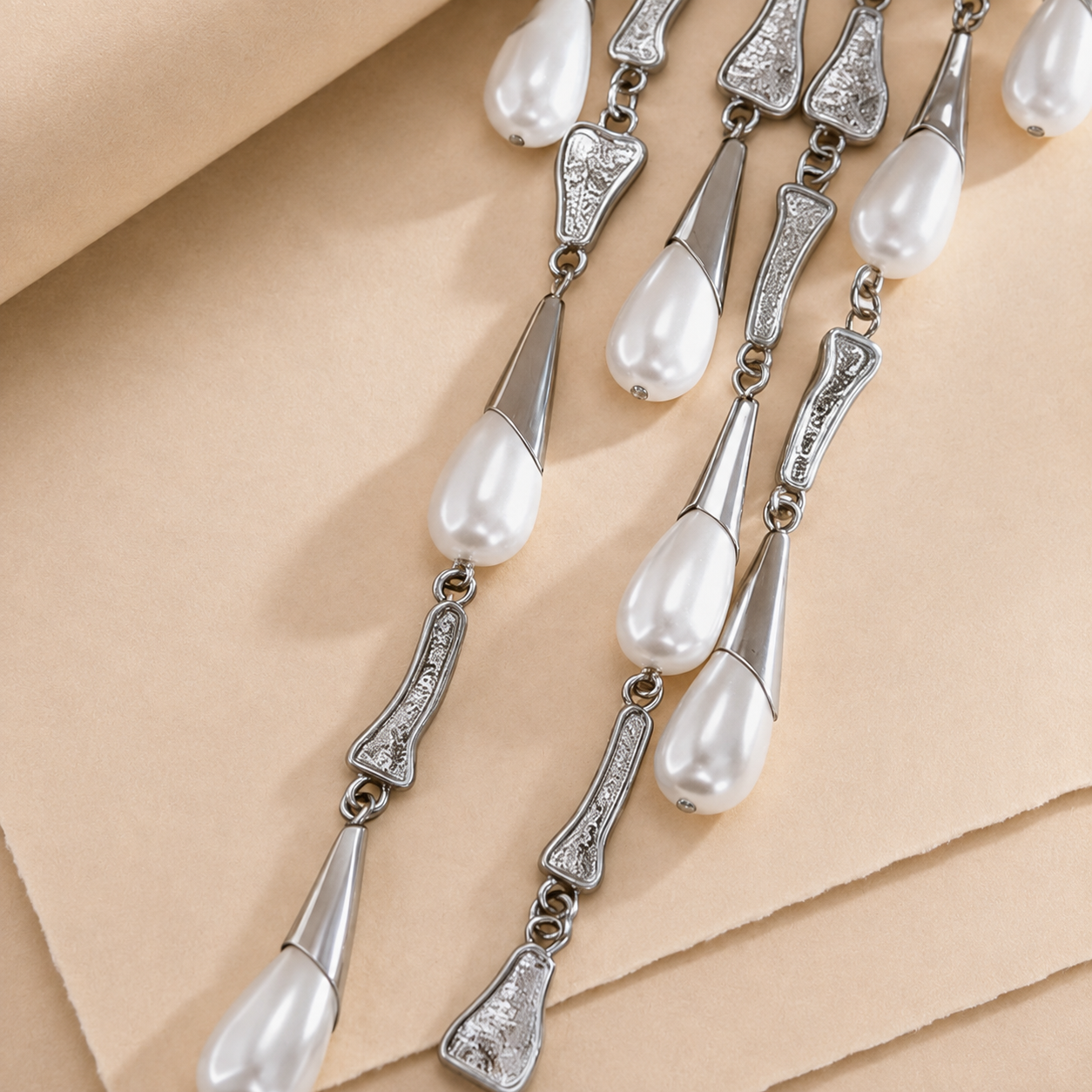 Mystic Gaze Fringe Brooch