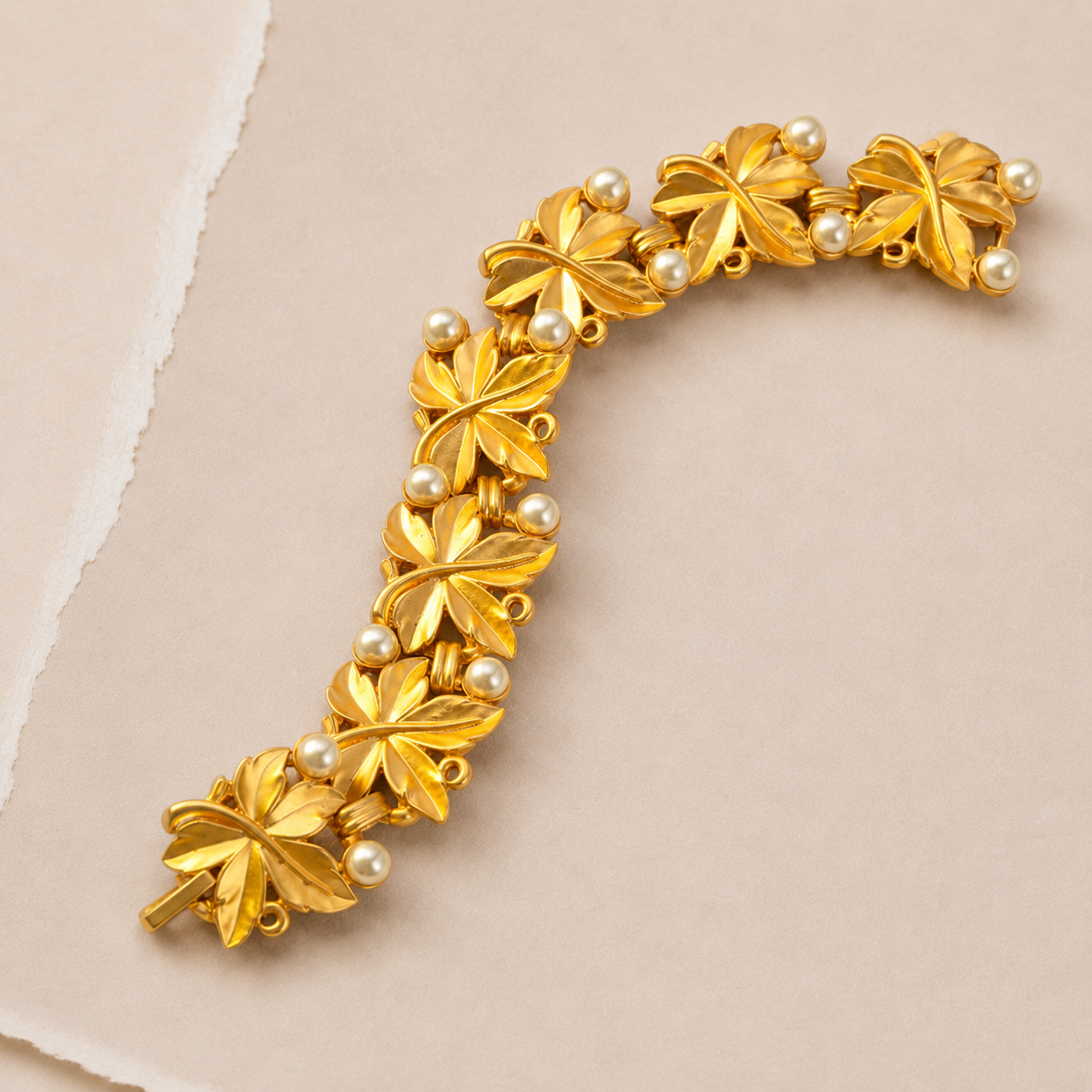 Pearl Accent Leaf Link Bracelet